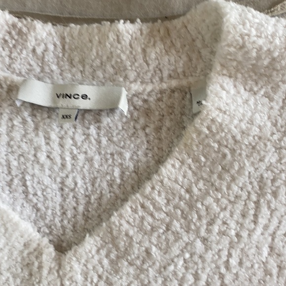 Vince Textured White V Neck Sweater - Picture 5 of 8